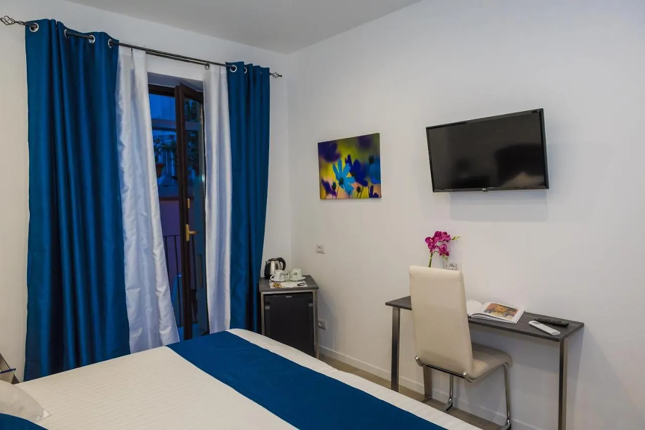 B&B Elegance Taormina 2*,  Italy